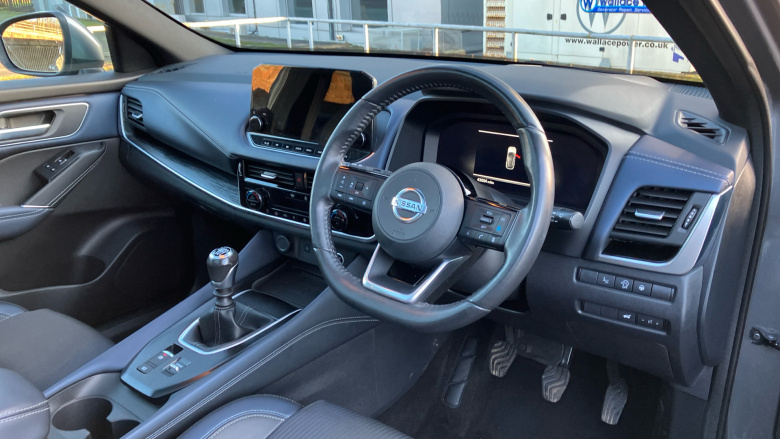 Nissan Qashqai 1.3 DiG-T MH Tekna 5dr Petrol Hatchback